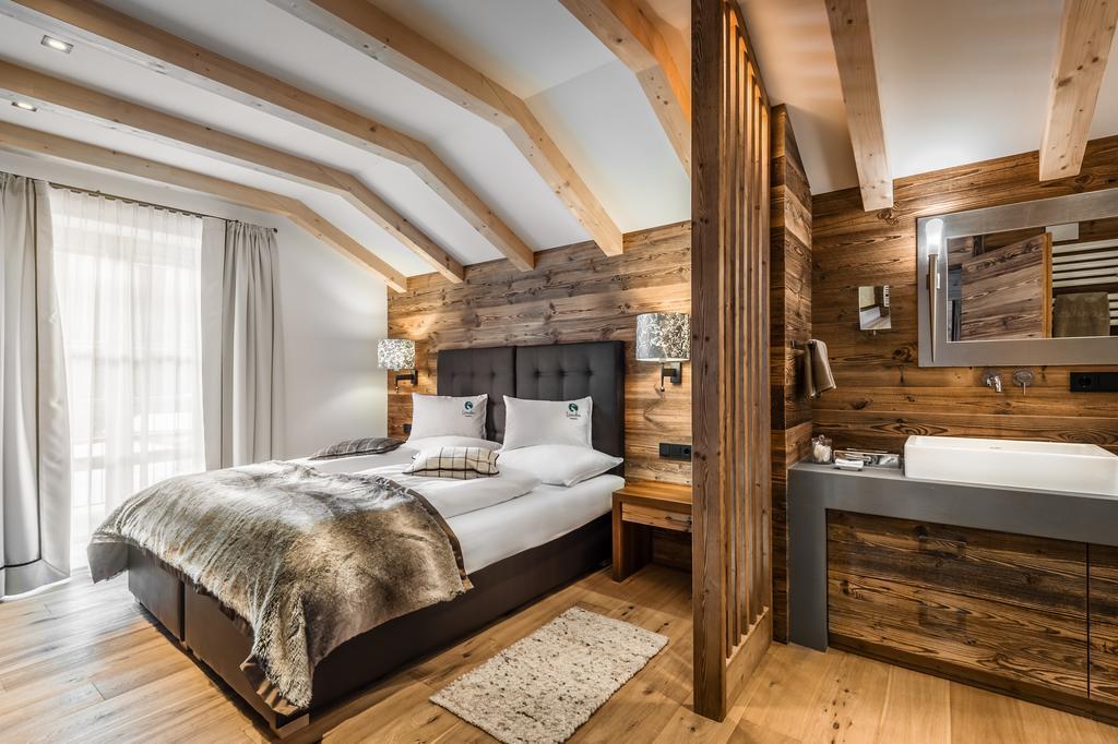 Liondes Chalets San Vigilio Di Marebbe Eksteriør billede